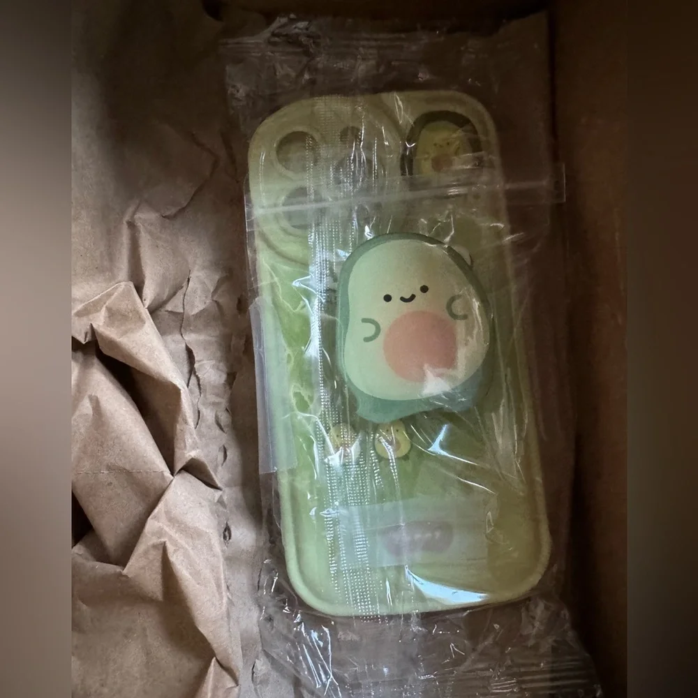 NWT 14 pro max avocado kawaii case with stand